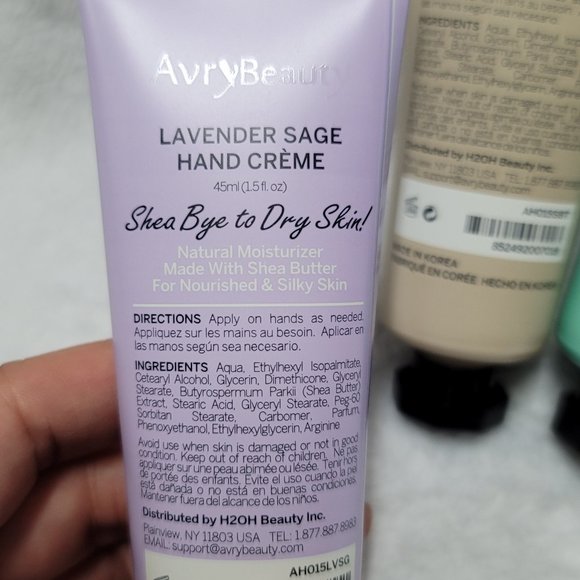 Avry beauty pack of 3 hand creams 1.5 fl oz each - Picture 3 of 4